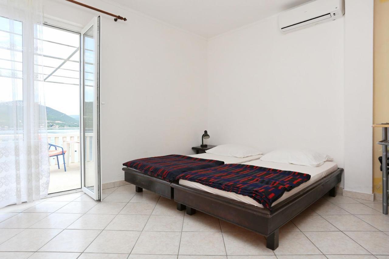 Apartments By The Sea Kabli, Peljesac - 10221 Brijesta Bagian luar foto